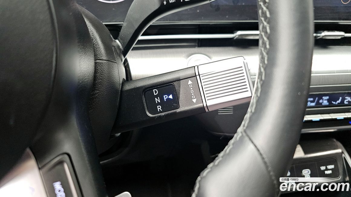 Hyundai Kona 2025