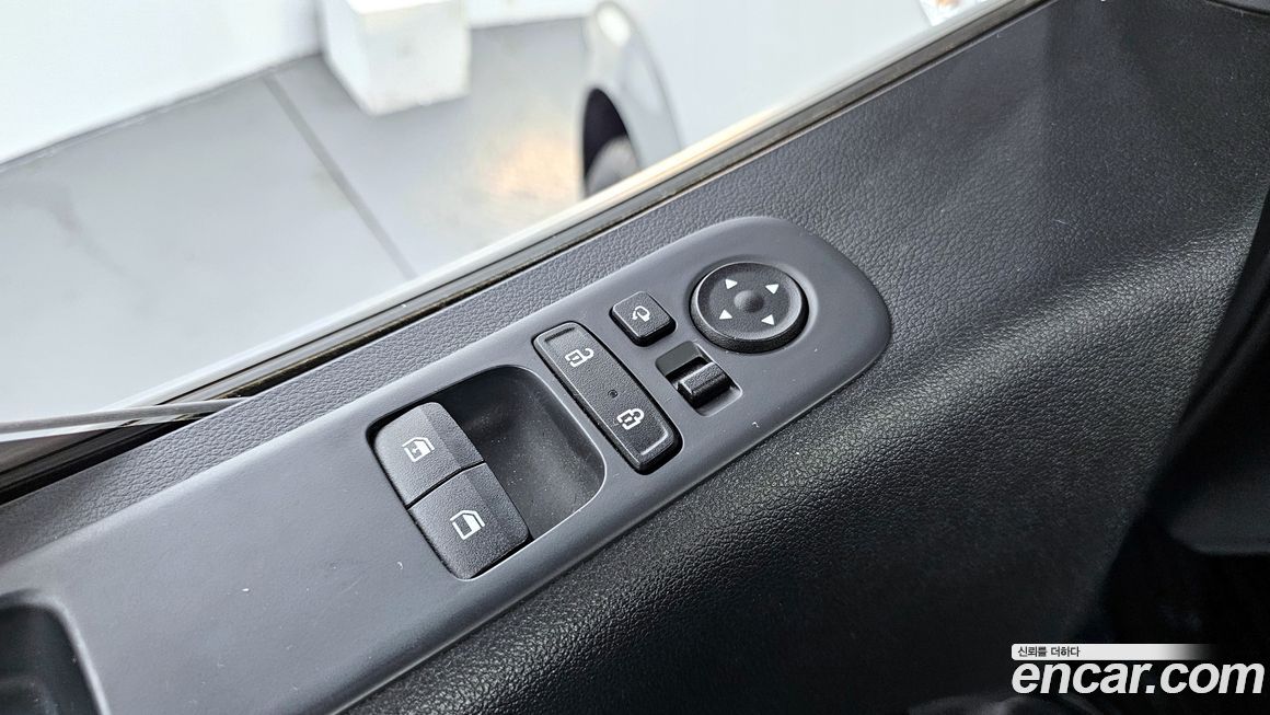 Hyundai Staria 2023