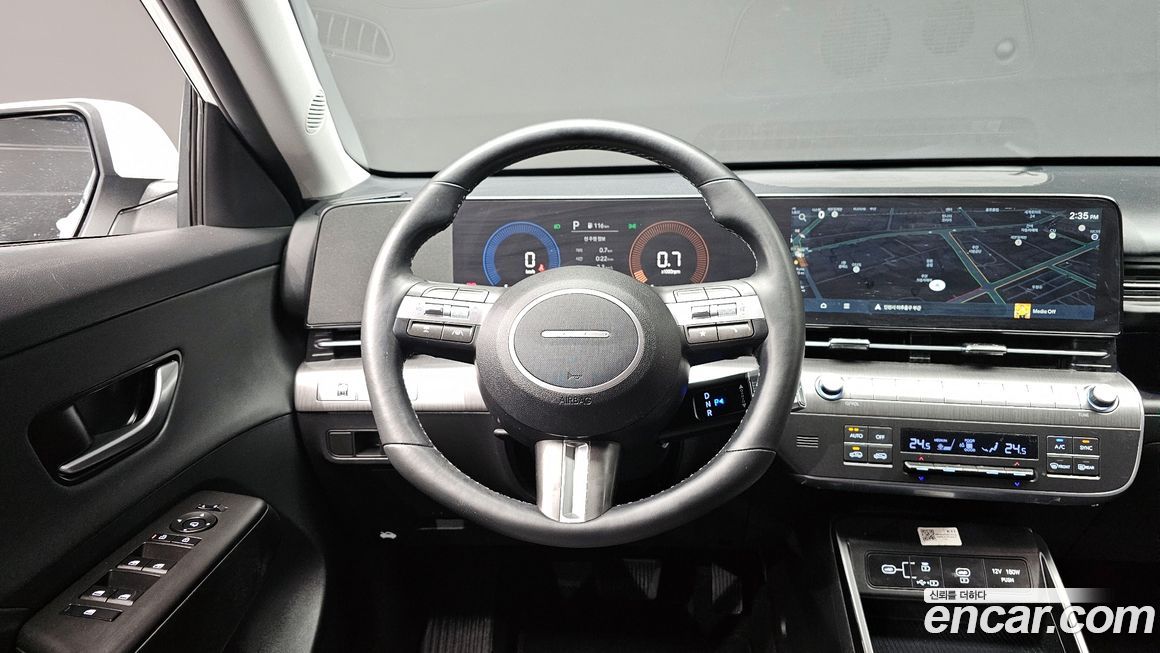 Hyundai Kona 2025