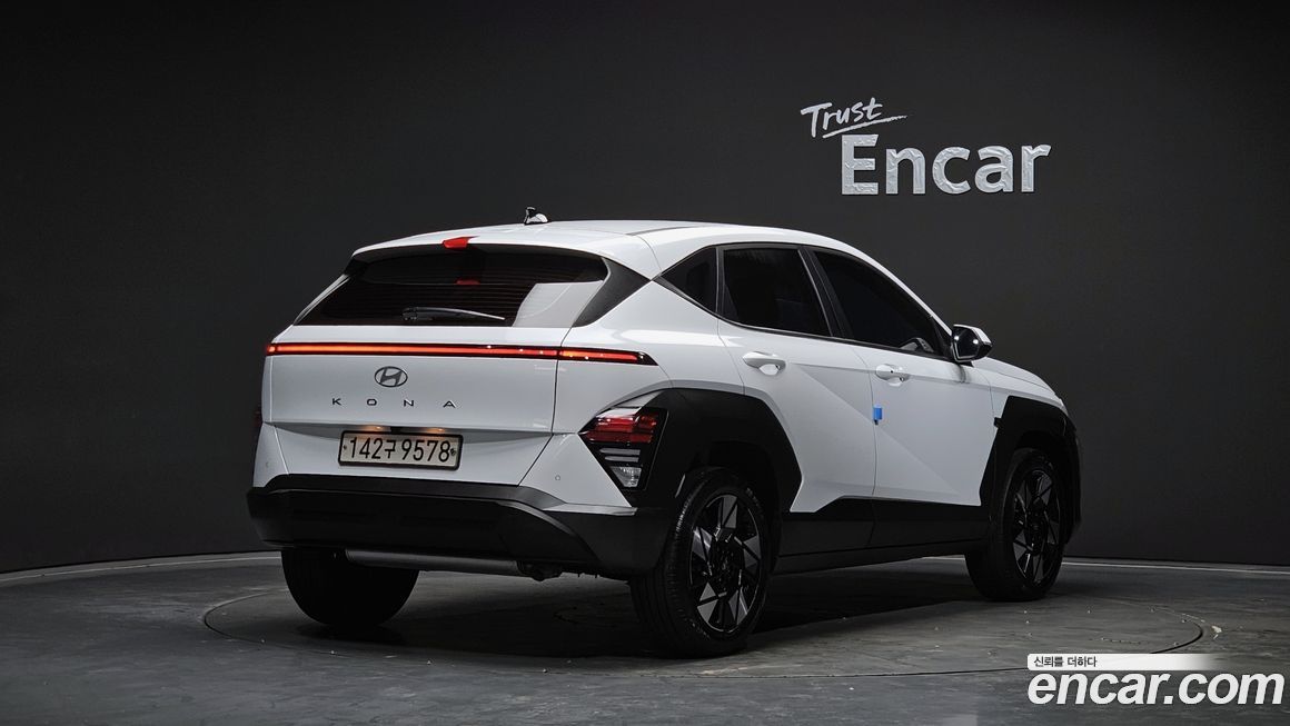 Hyundai Kona 2025