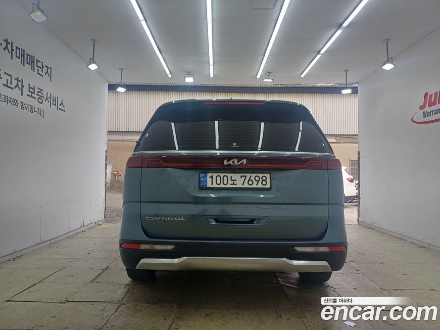 Kia Canival 2021