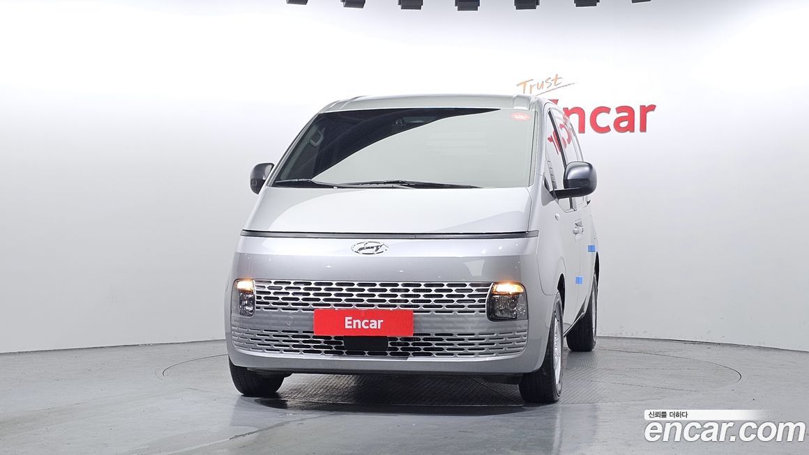 Hyundai Staria 2023