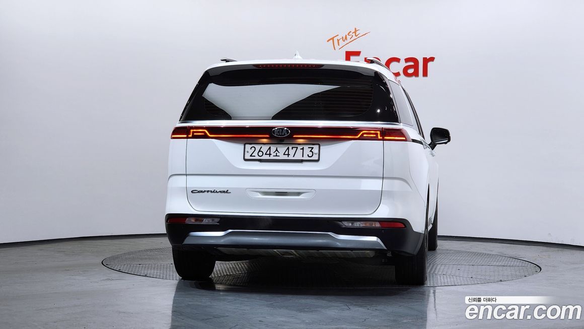 Kia Canival 2021