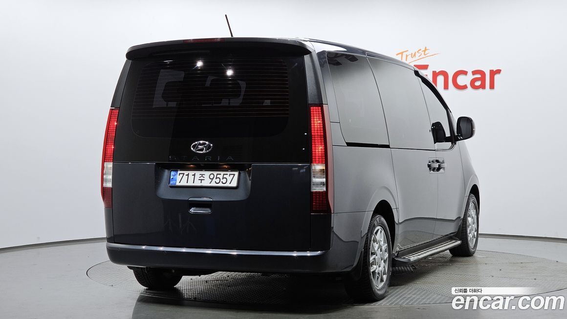 Hyundai Staria 2023