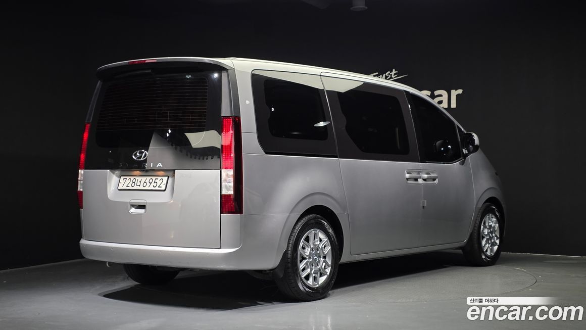 Hyundai Staria 2023