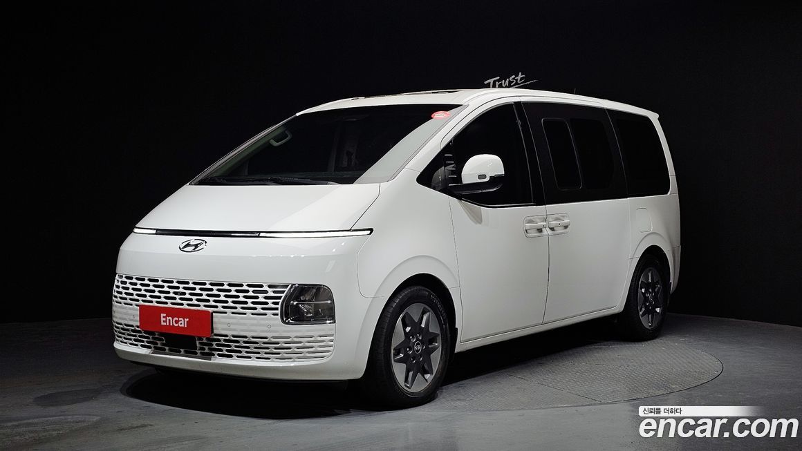 Hyundai Staria 2023