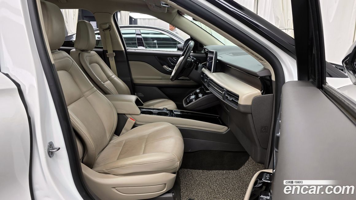 Lincoln Corsair 2021