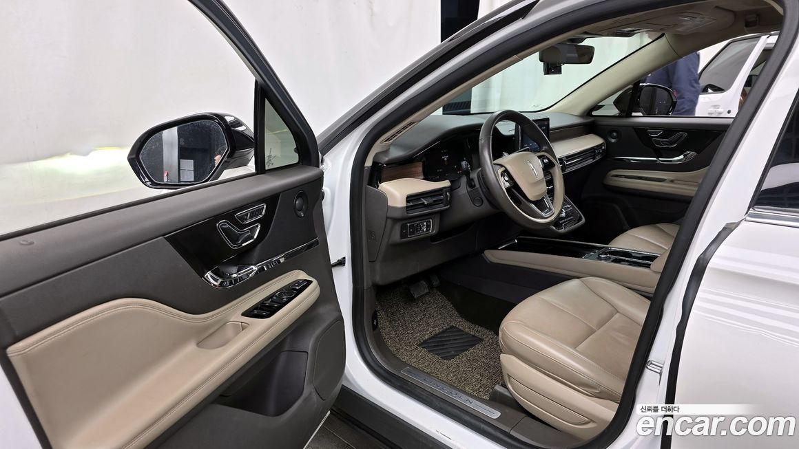 Lincoln Corsair 2021