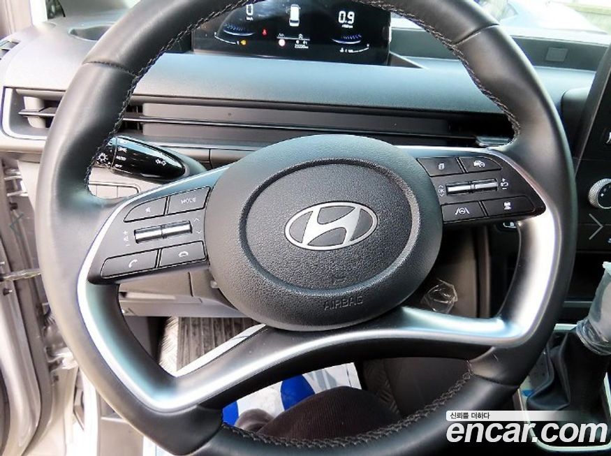 Hyundai Staria 2025