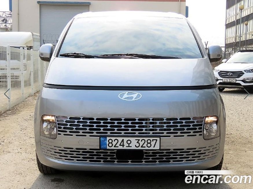 Hyundai Staria 2025