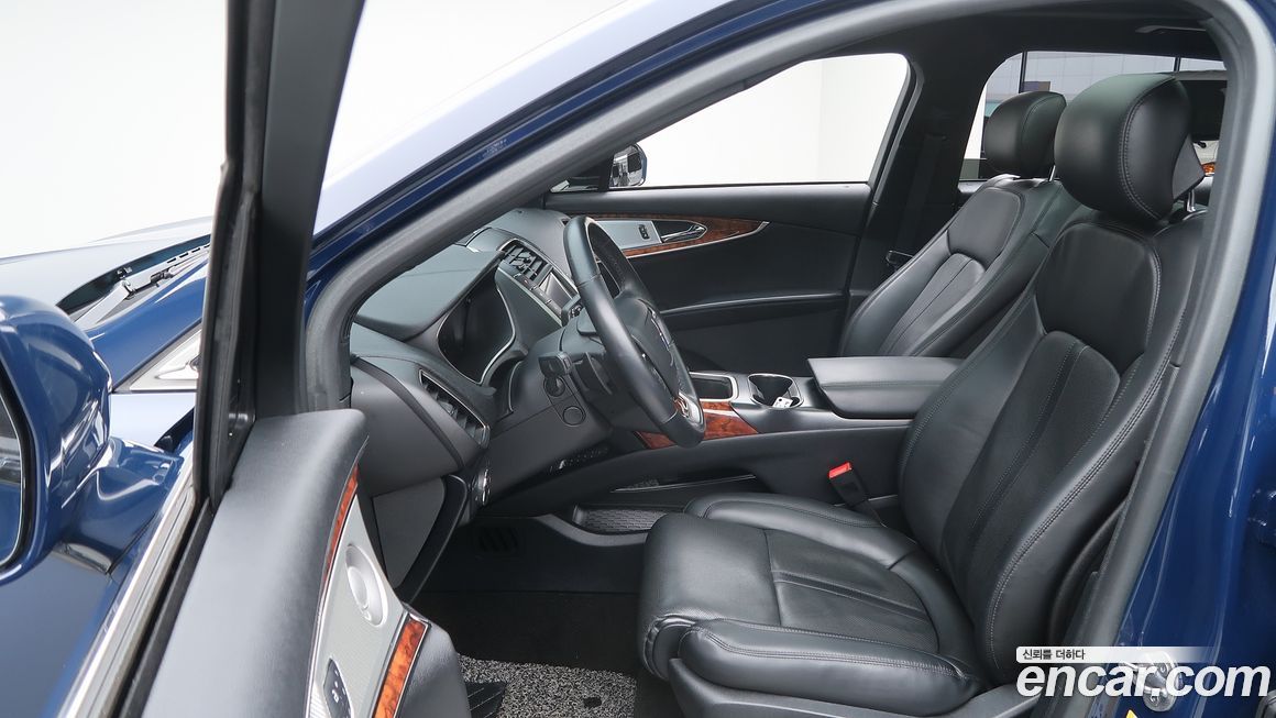 Lincoln Nautilus 2020