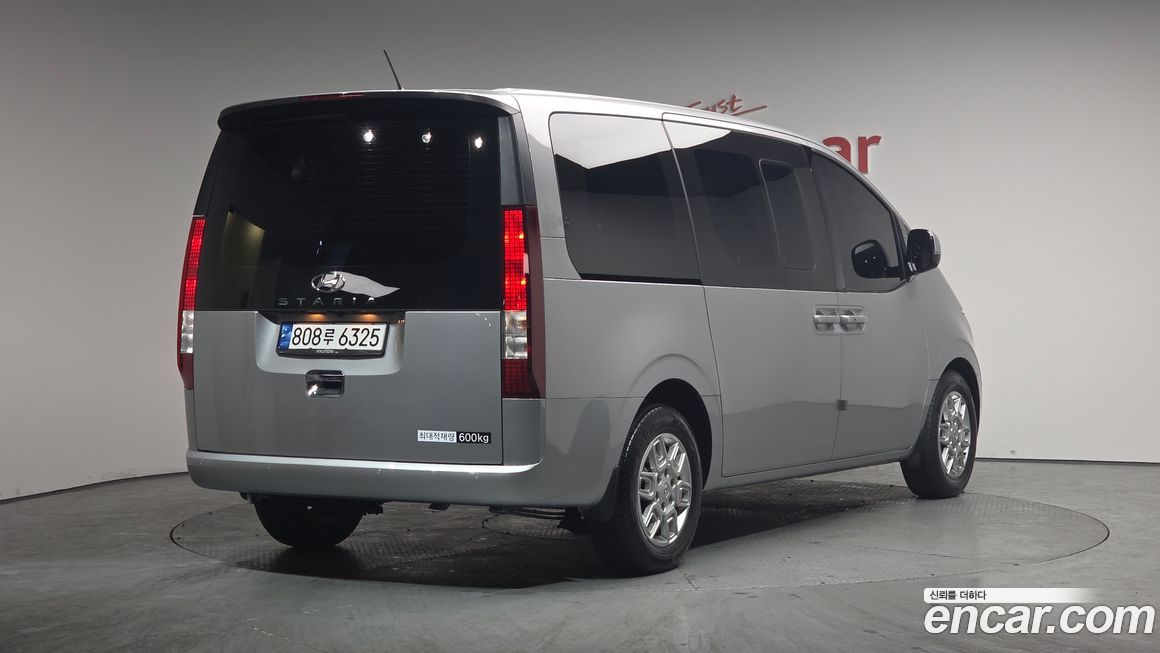 Hyundai Staria 2023