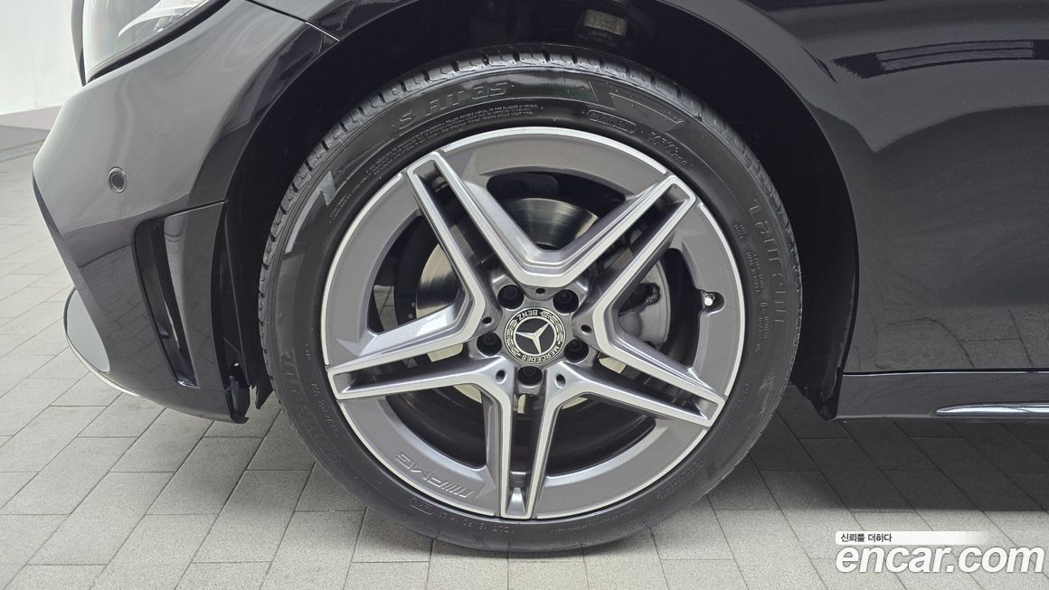 Mercedes-Benz C-Class 2021