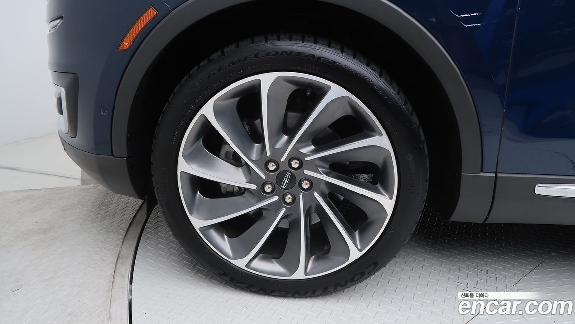 Lincoln Nautilus 2020