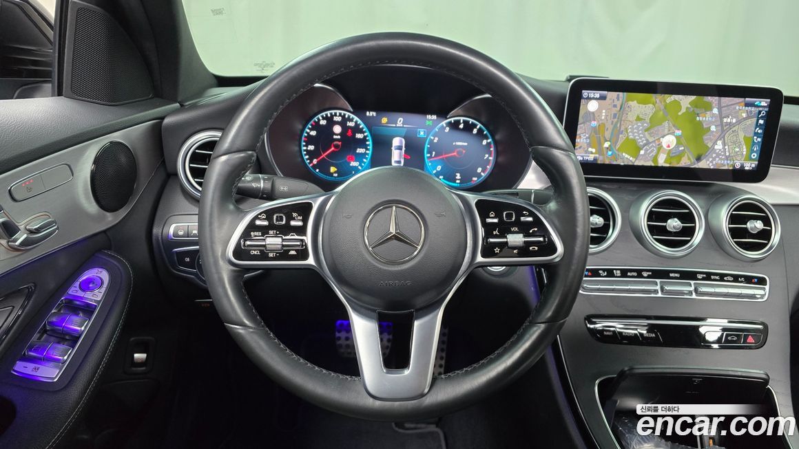 Mercedes-Benz C-Class 2021