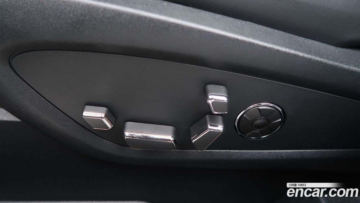 Lincoln Nautilus 2020