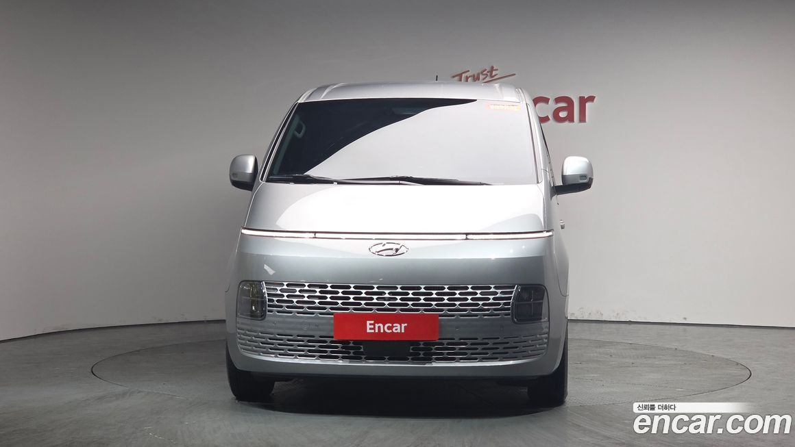 Hyundai Staria 2023