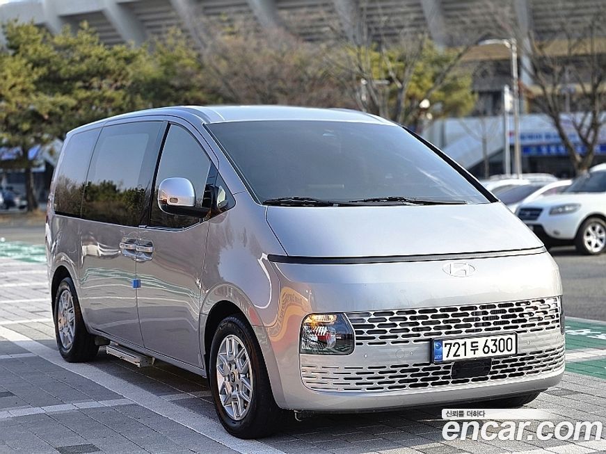 Hyundai Staria 2025