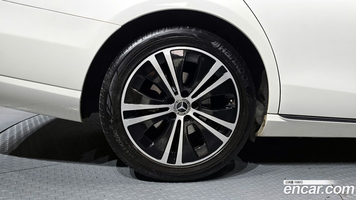 Mercedes-Benz E-Class 2020