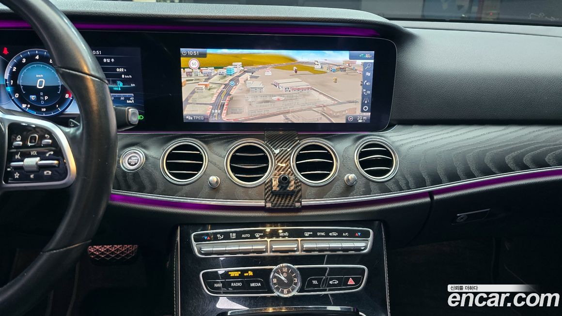 Mercedes-Benz E-Class 2020