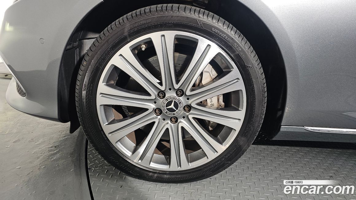 Mercedes-Benz E-Class 2019