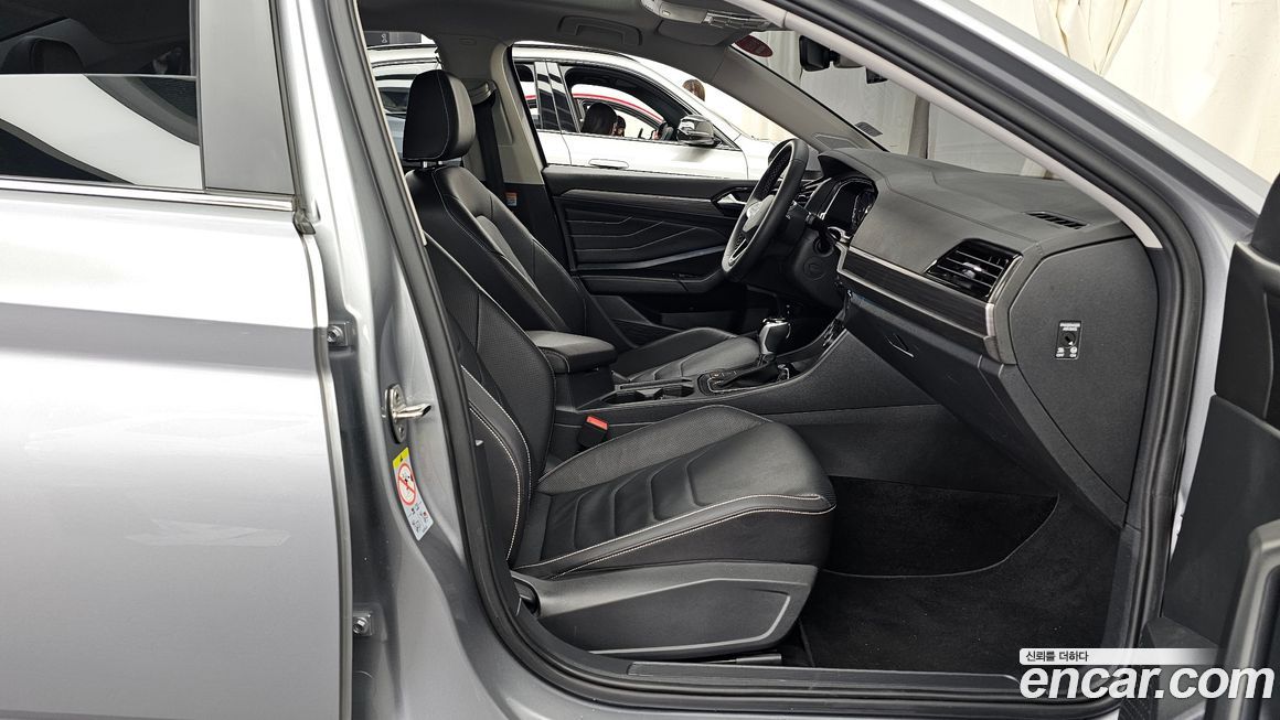 Volkswagen Jetta 2023