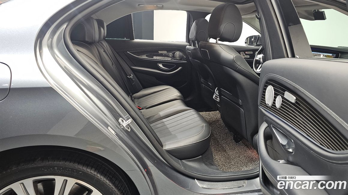 Mercedes-Benz E-Class 2019