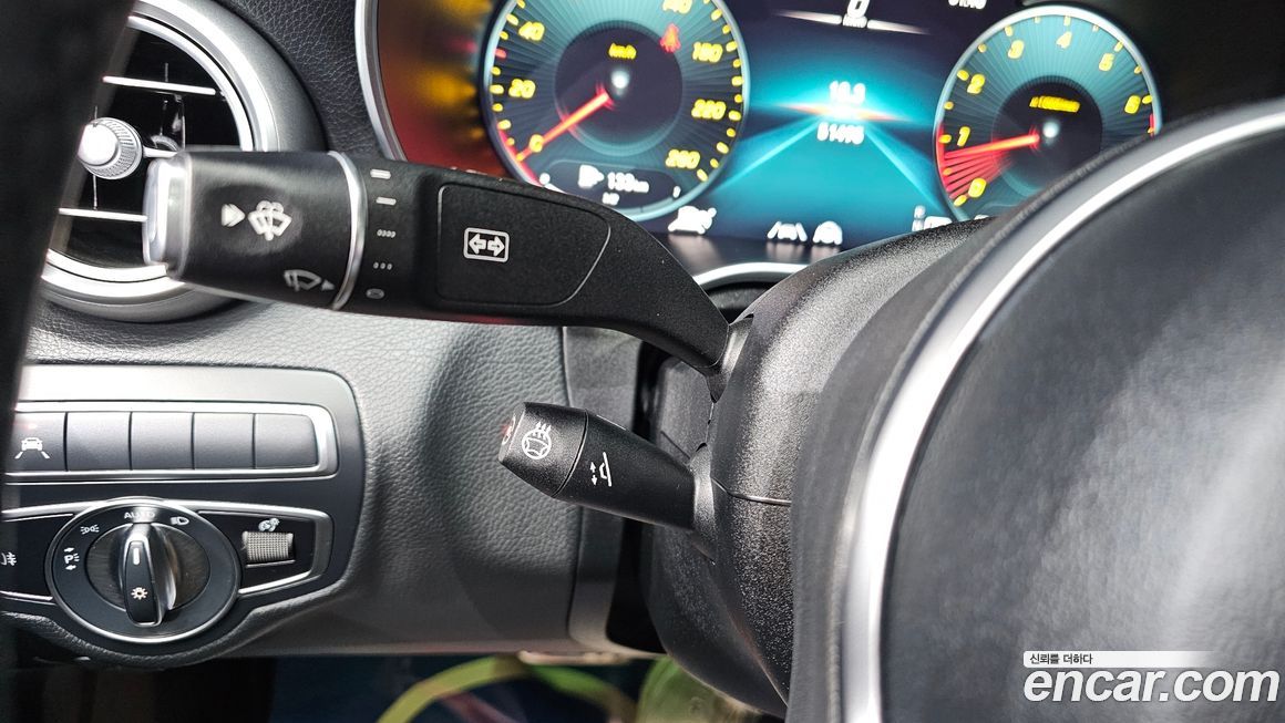 Mercedes-Benz C-Class 2021