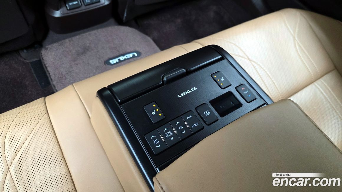 Lexus ES 2019