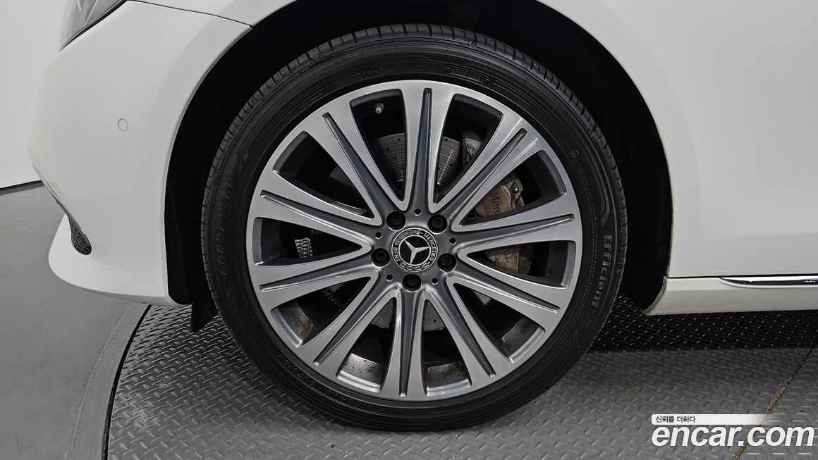 Mercedes-Benz E-Class 2019