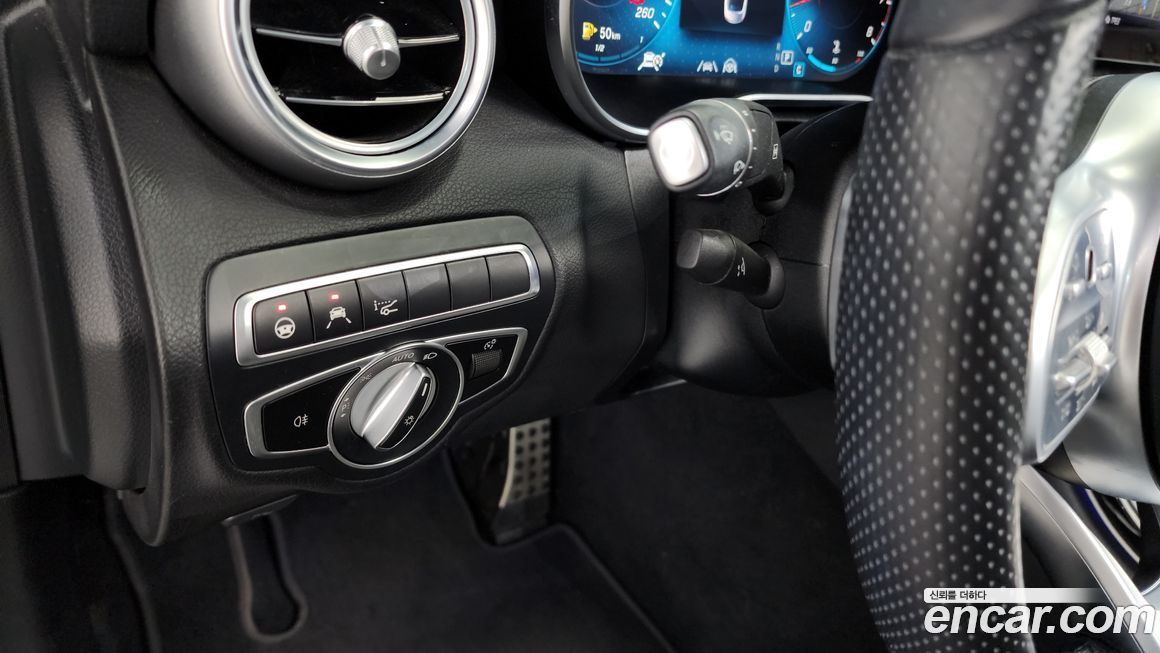 Mercedes-Benz C-Class 2021