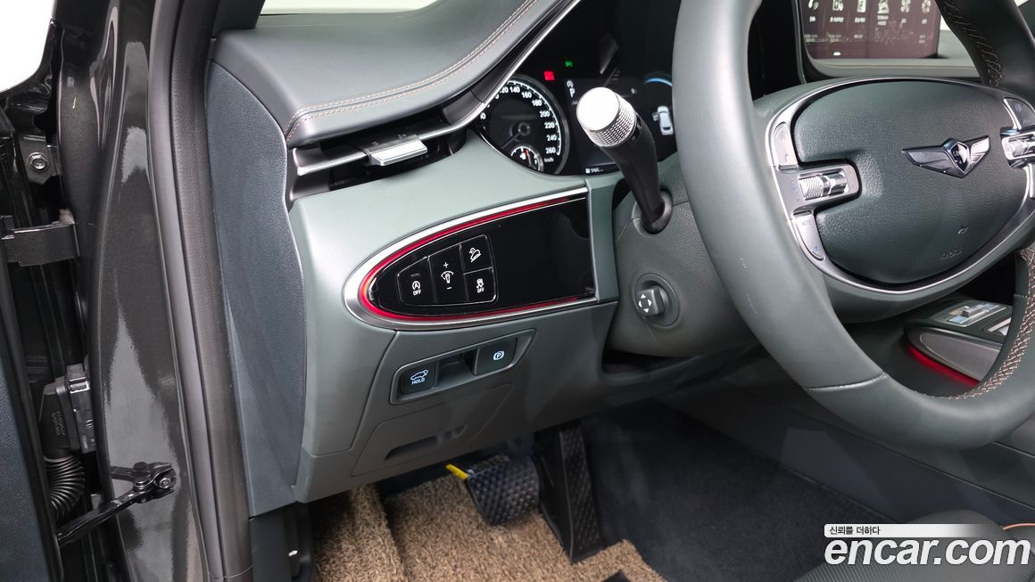 Genesis GV70 2024