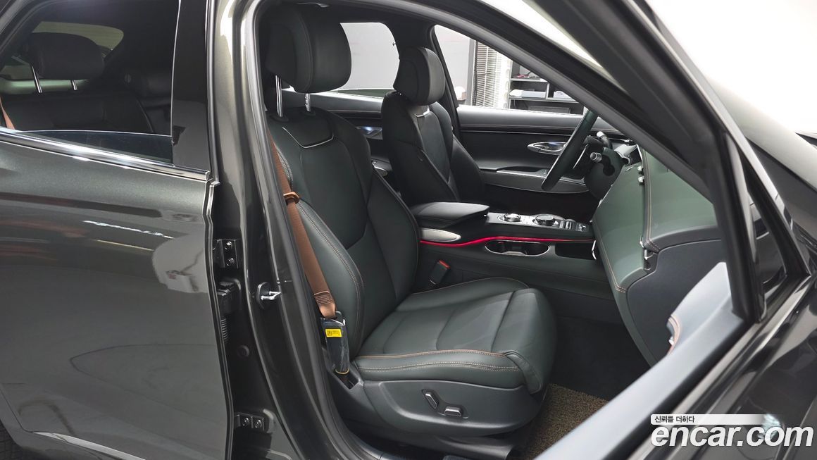 Genesis GV70 2024