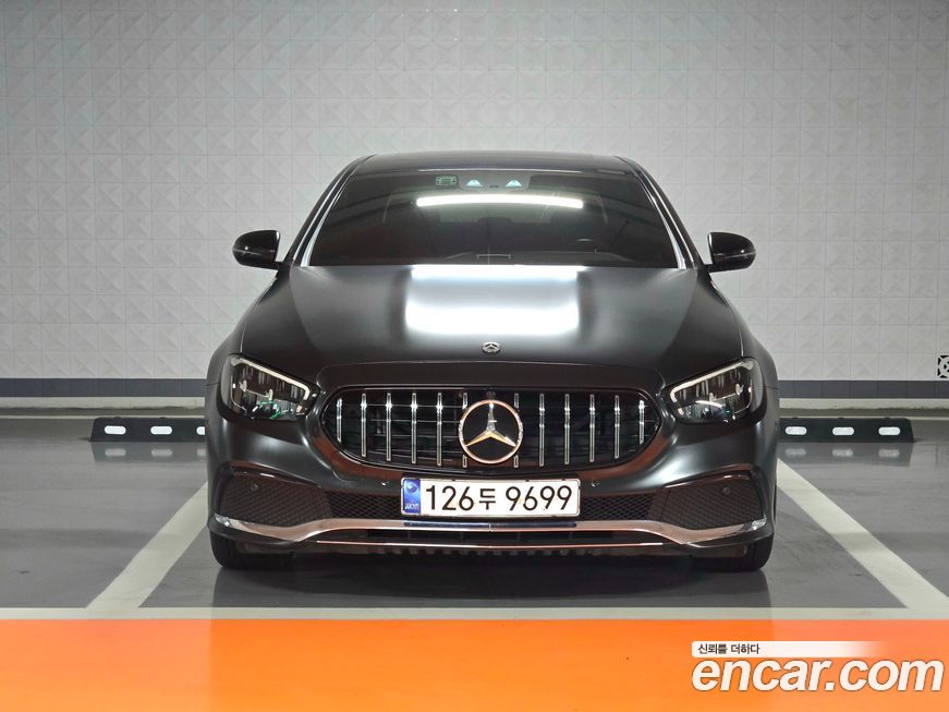Mercedes-Benz E-Class 2021