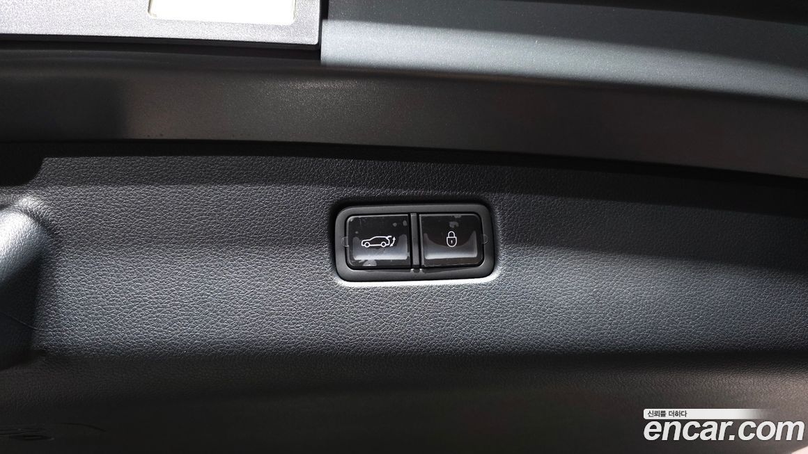 Genesis GV70 2024