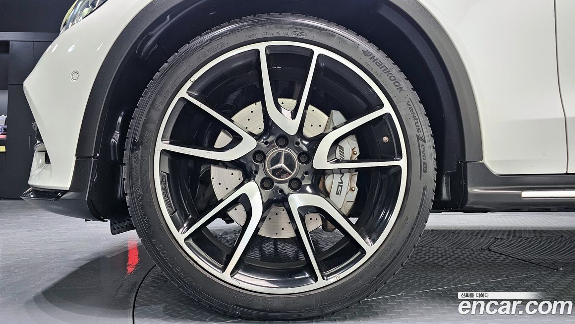 Mercedes-Benz GLC-Class 2019