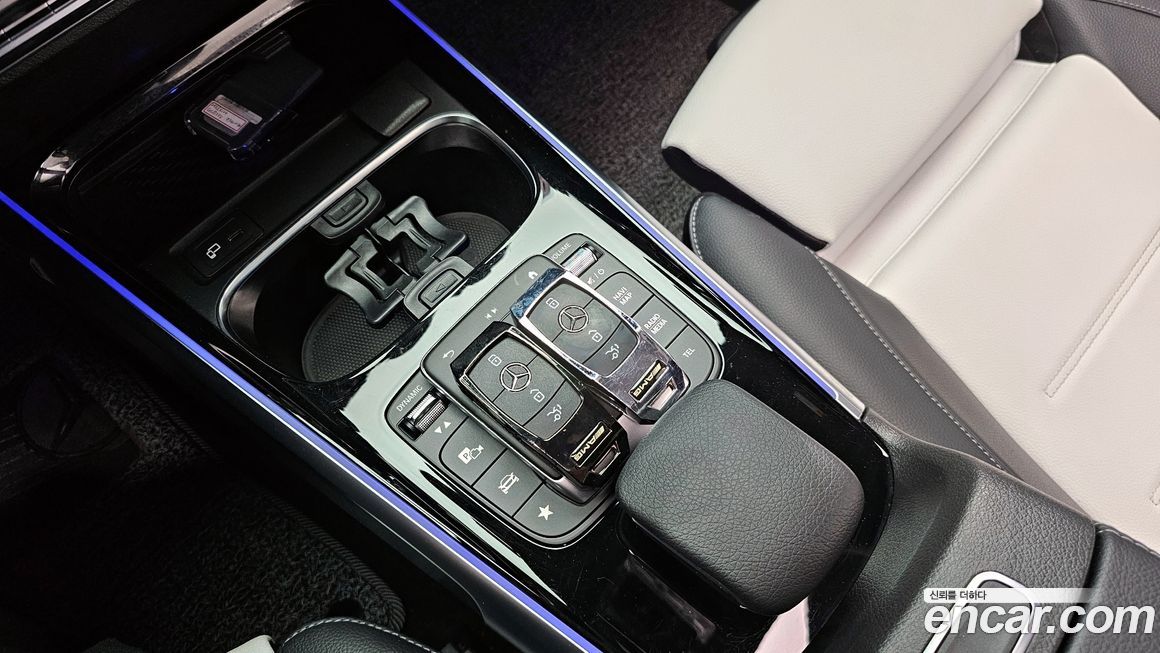 Mercedes-Benz GLB-Class 2021