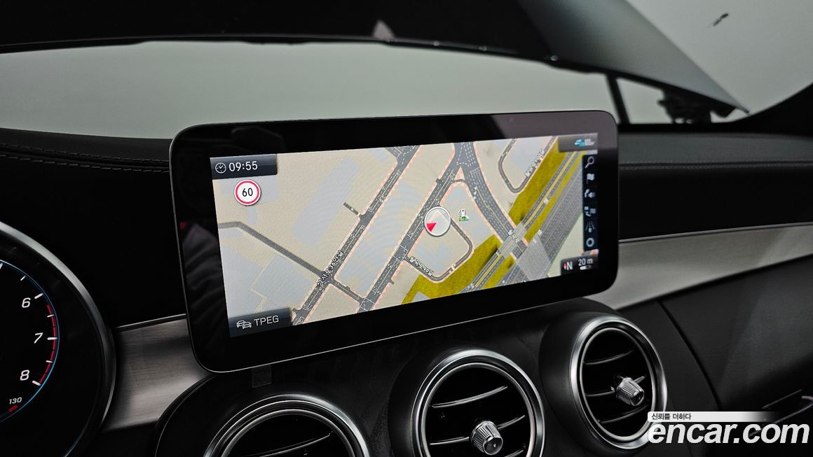 Mercedes-Benz C-Class 2023