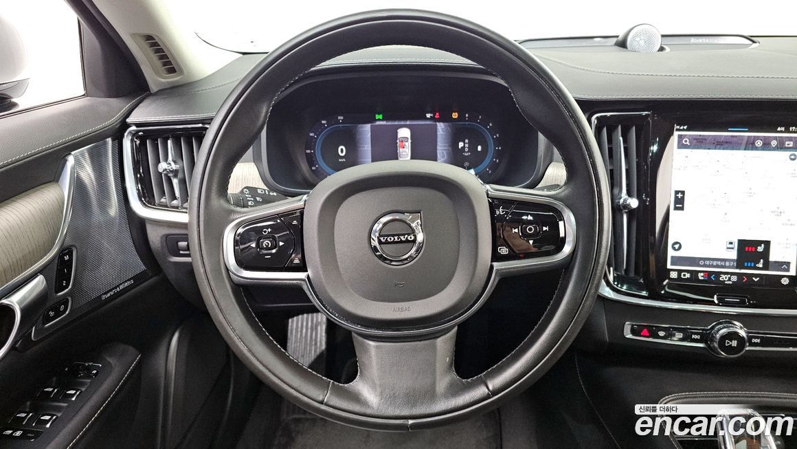 Volvo S90 2022
