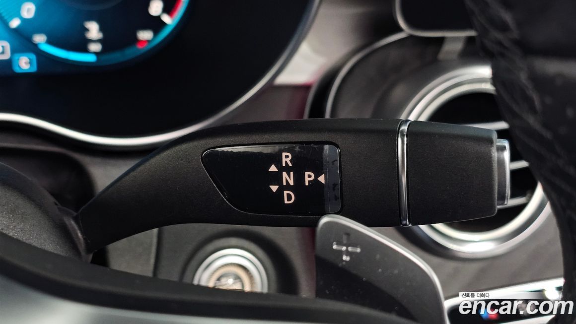 Mercedes-Benz C-Class 2023