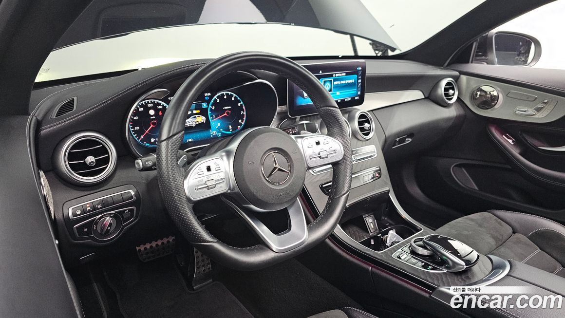 Mercedes-Benz C-Class 2023