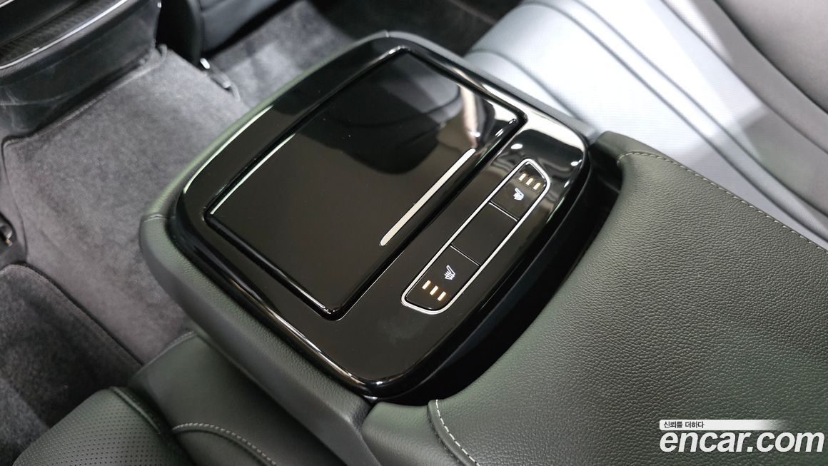Genesis G80 2023