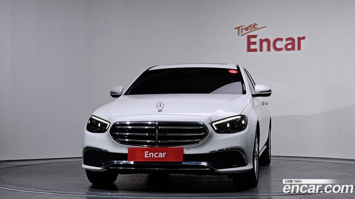 Mercedes-Benz E-Class 2023