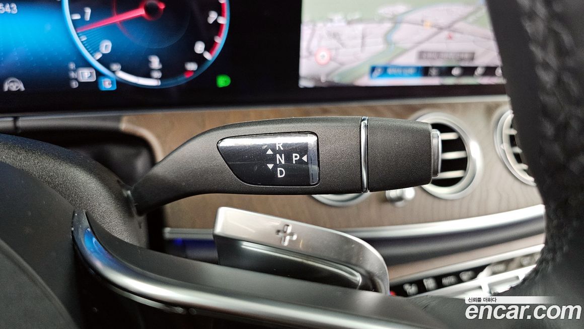 Mercedes-Benz E-Class 2023