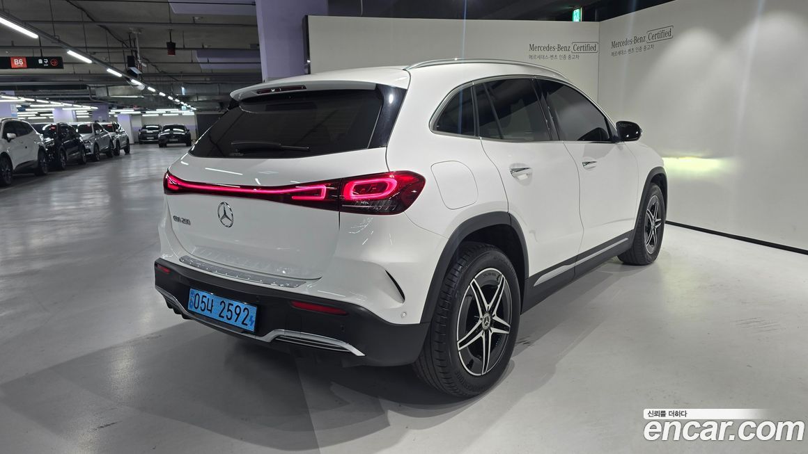 Mercedes-Benz EQA 2023
