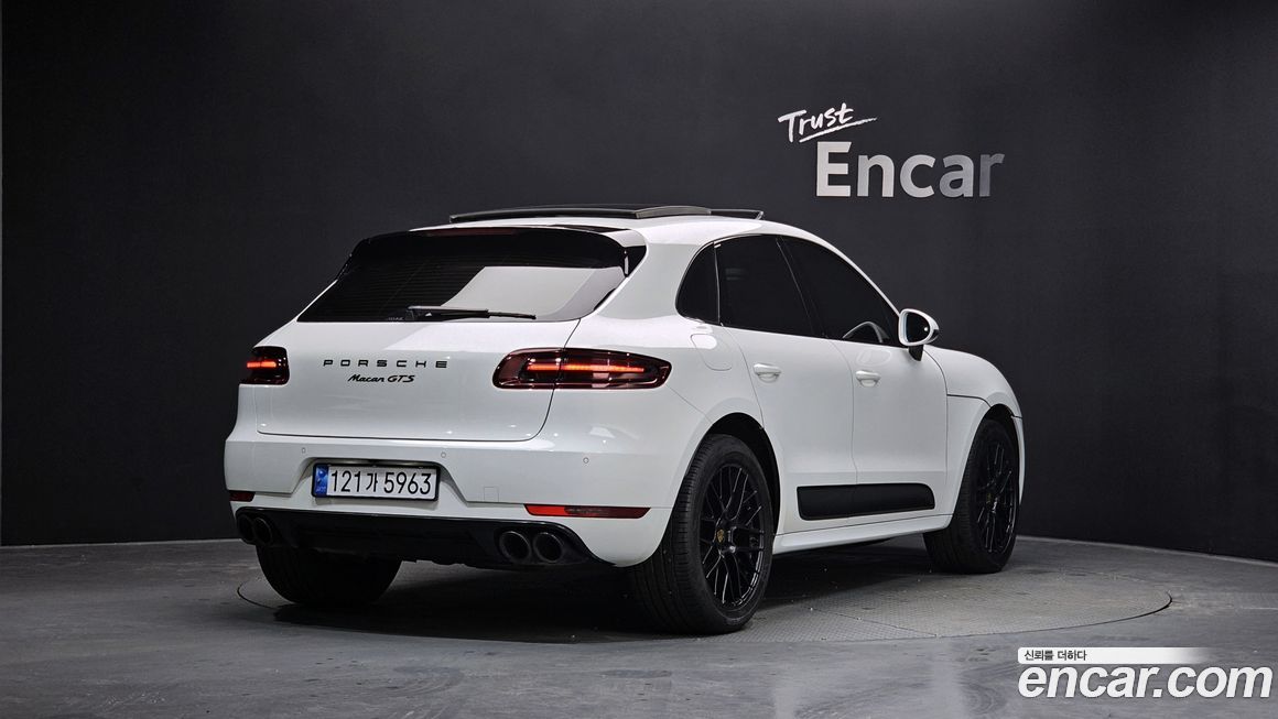 Porsche Macan 2018