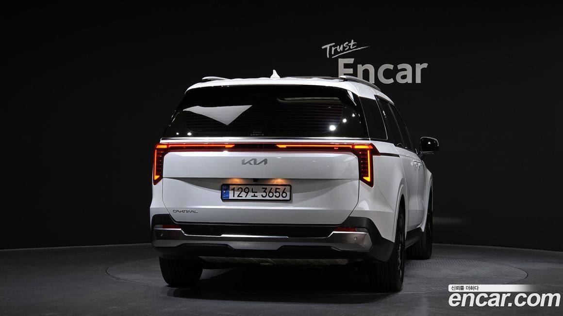 Kia Canival 2025
