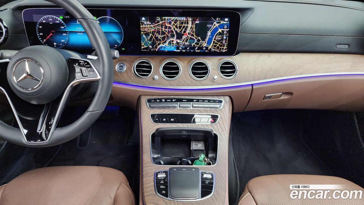 Mercedes-Benz E-Class 2022