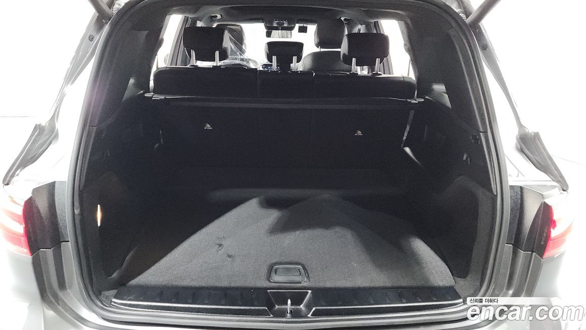 Mercedes-Benz GLB-Class 2024