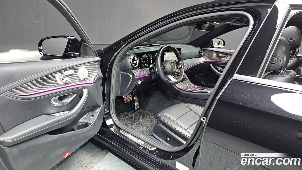 Mercedes-Benz E-Class 2022